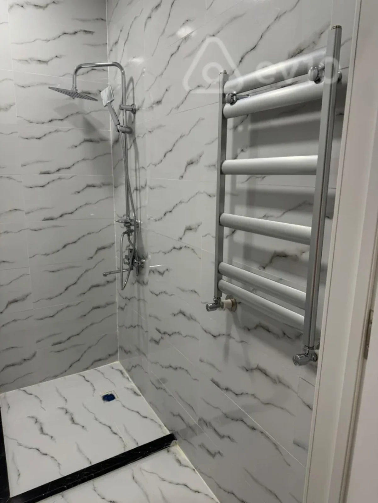 Kirayə verilir 2 otaqlı ofis 45 m²