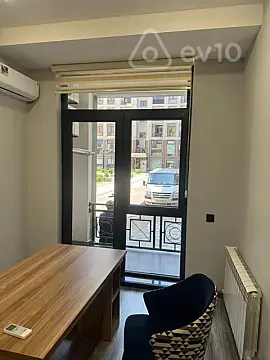 Kirayə verilir 2 otaqlı ofis 45 m²