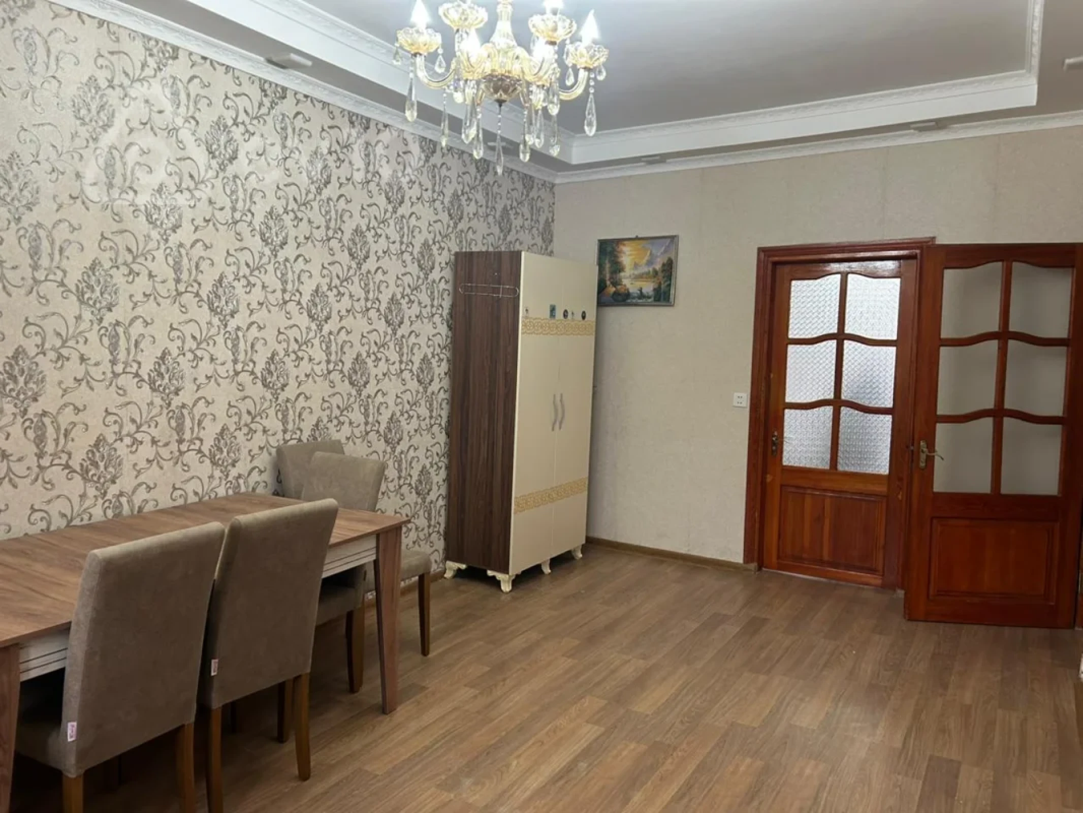 Satılır 2 otaqlı köhnə tikili 55 m²
