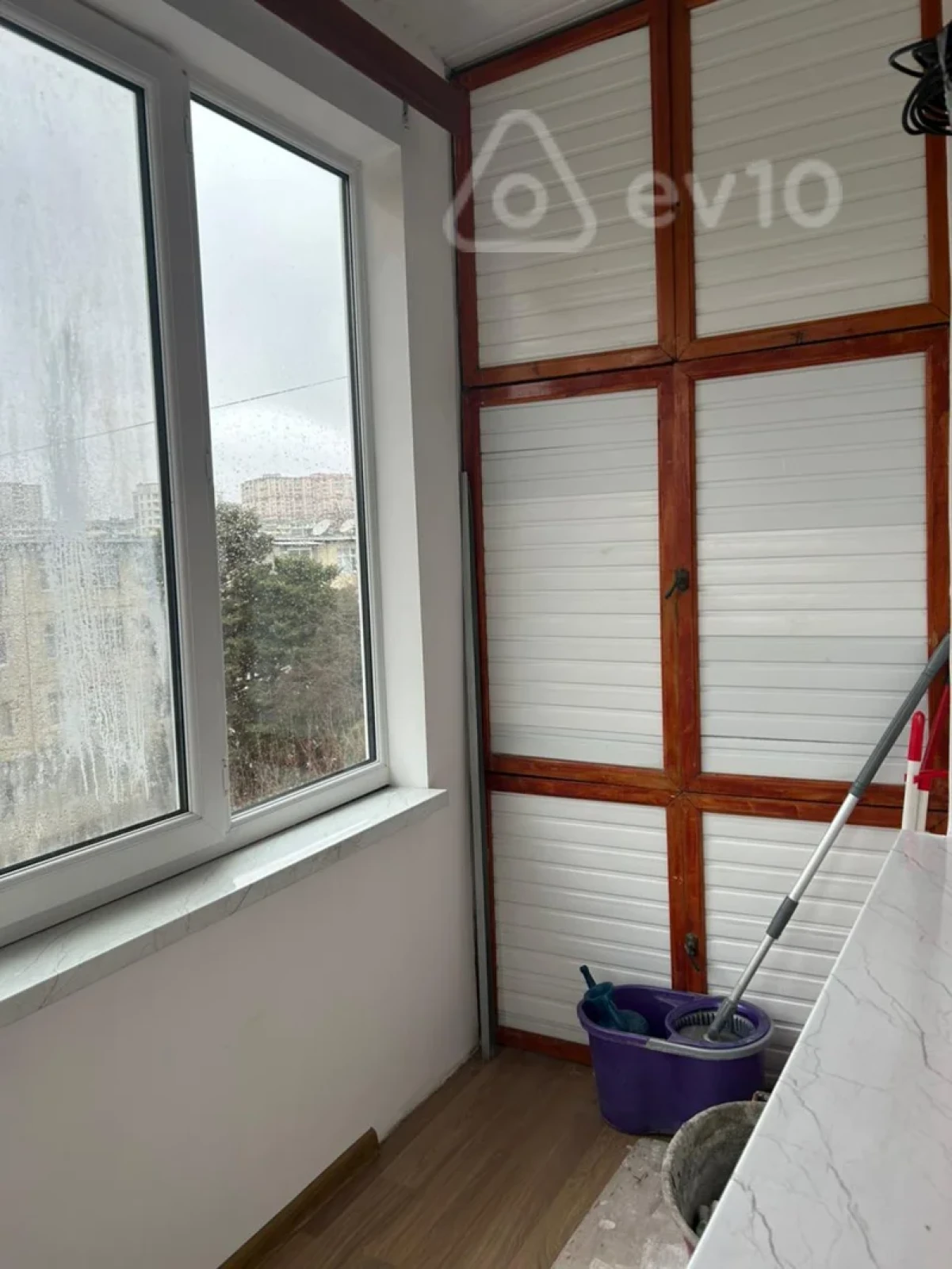 Satılır 2 otaqlı köhnə tikili 55 m²