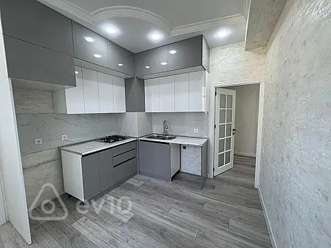 Satılır 3 otaqlı yeni tikili 85 m²