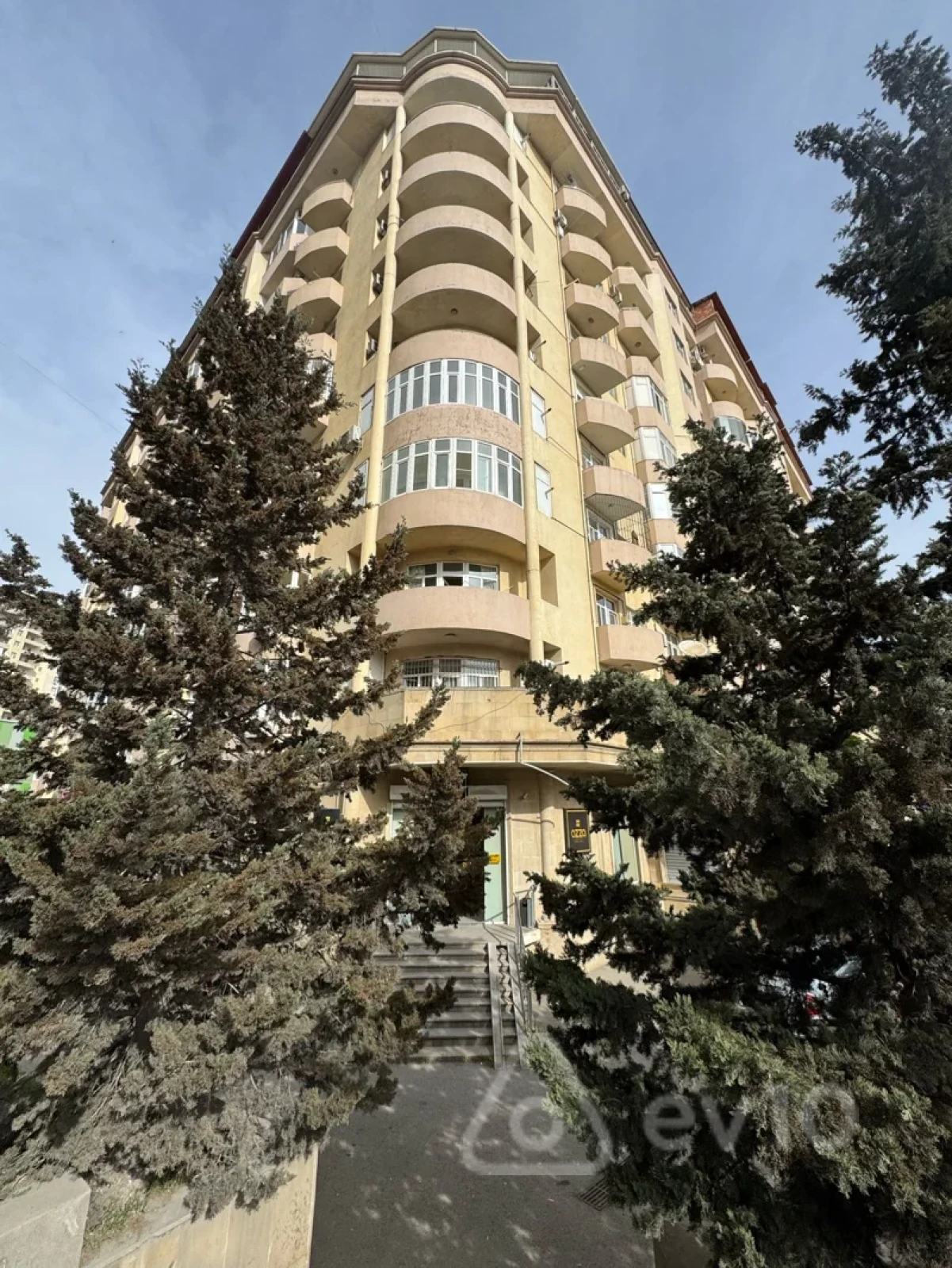 Satılır 2 otaqlı yeni tikili 77 m²