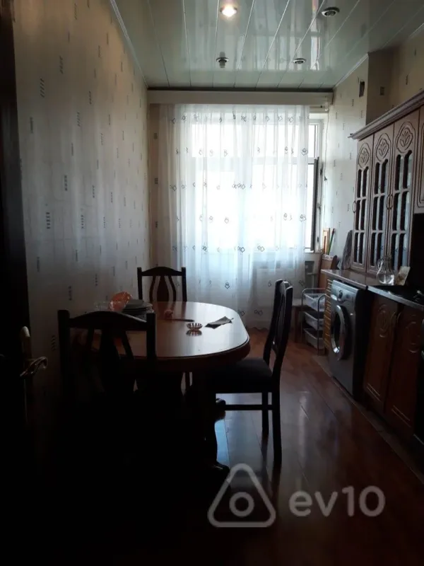 Satılır 2 otaqlı yeni tikili 77 m²