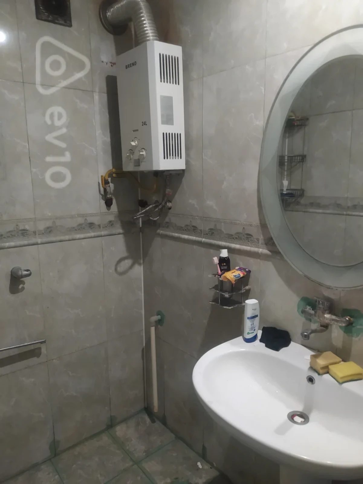 Kirayə verilir 3 otaqlı köhnə tikili 86 m²