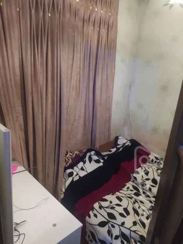 Kirayə verilir 3 otaqlı köhnə tikili 86 m²