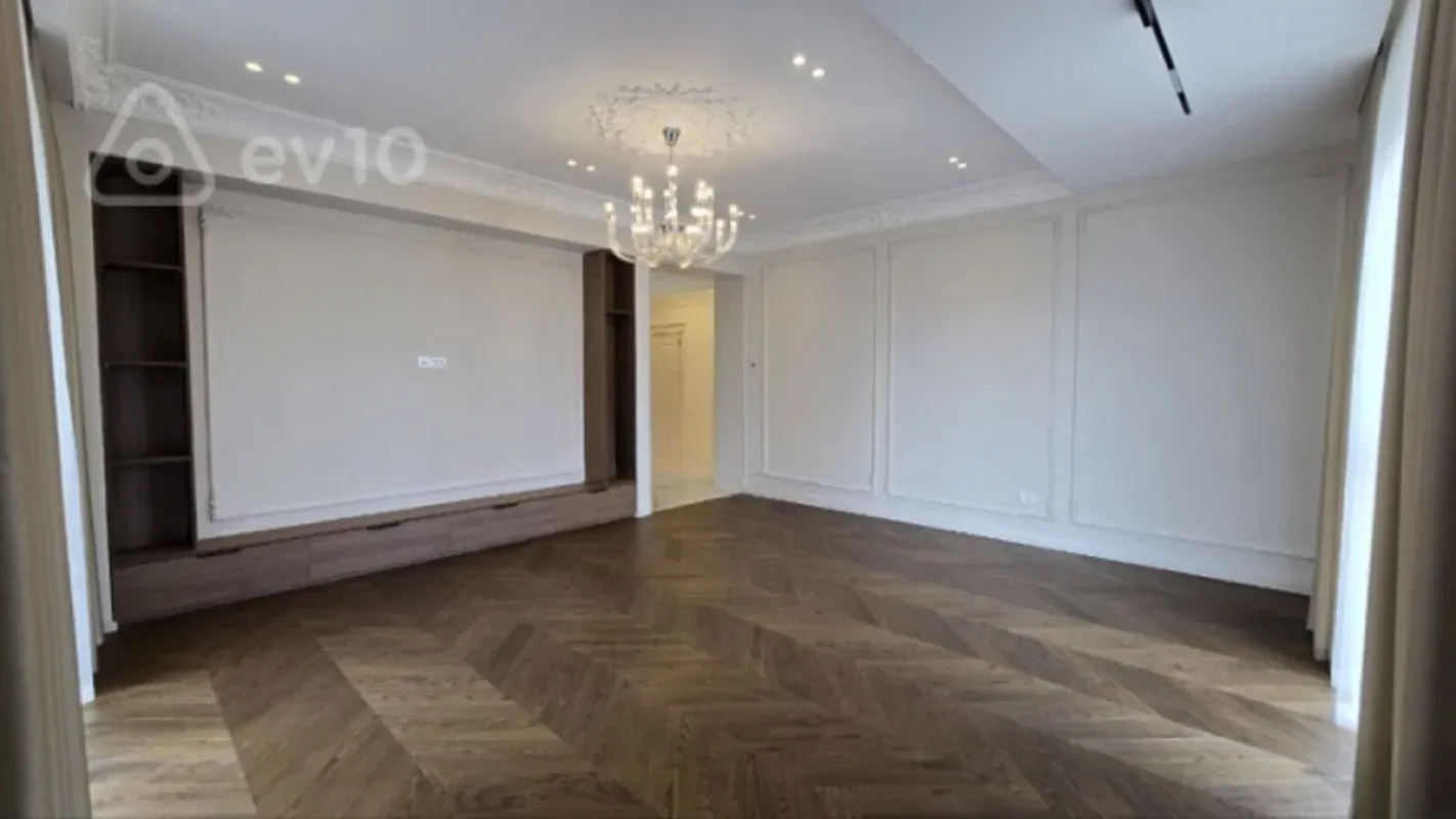 Satılır 3 otaqlı yeni tikili 127 m²