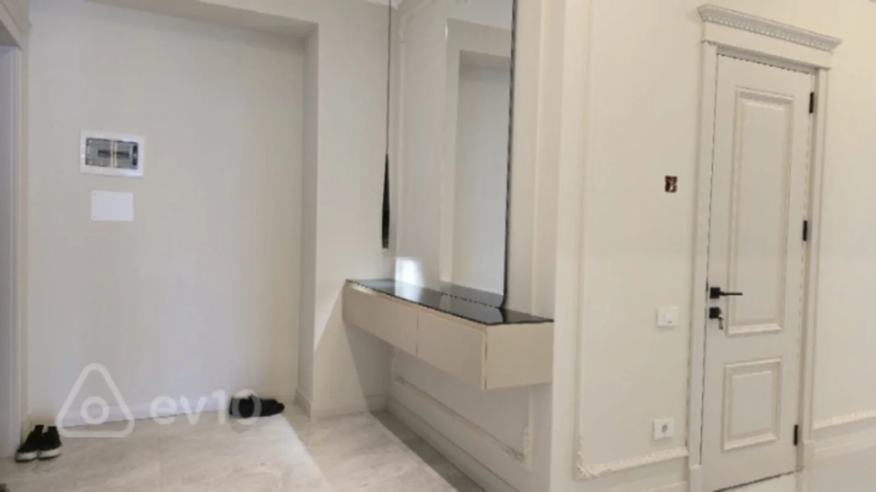 Satılır 3 otaqlı yeni tikili 127 m²