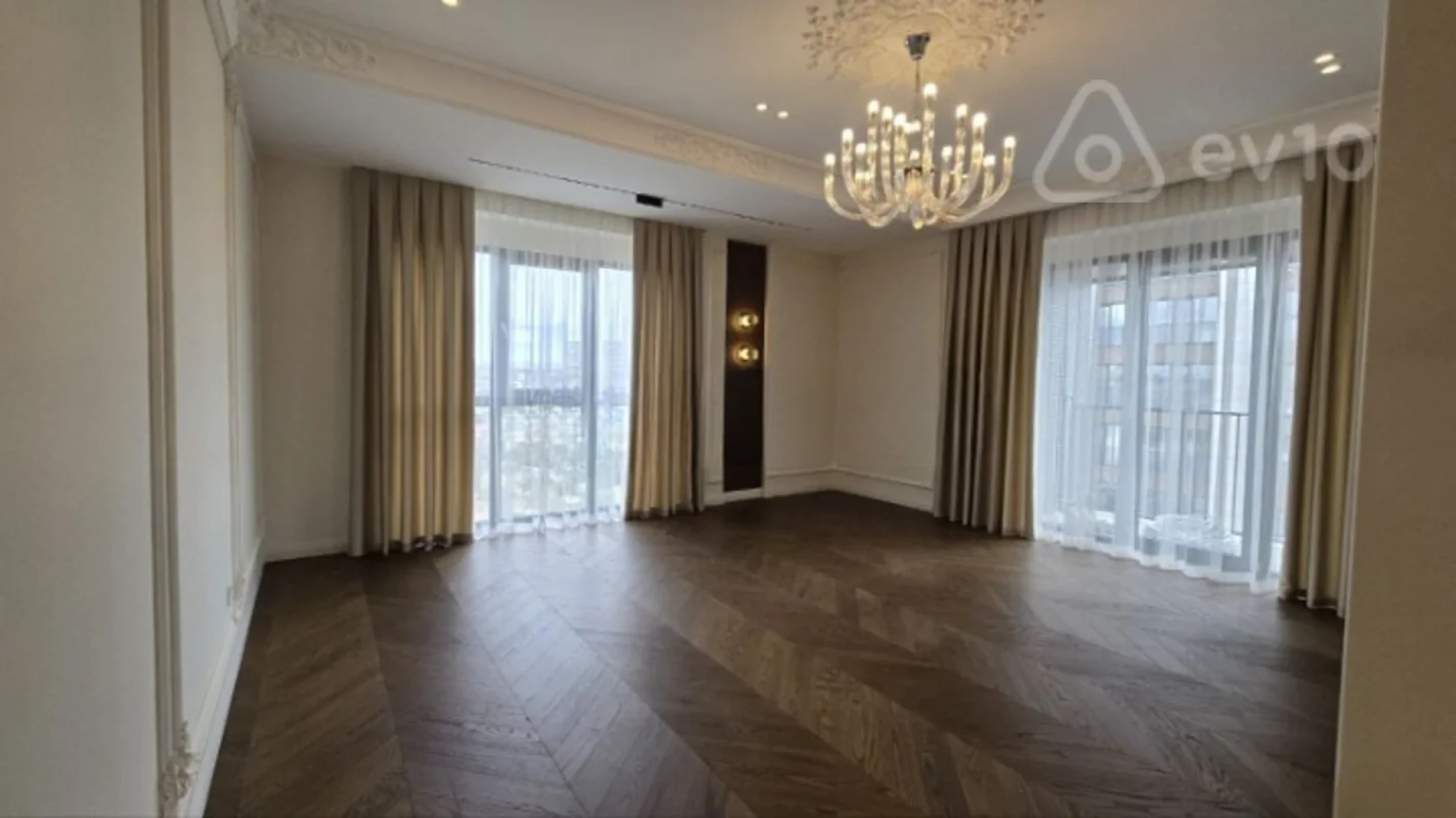Satılır 3 otaqlı yeni tikili 127 m²