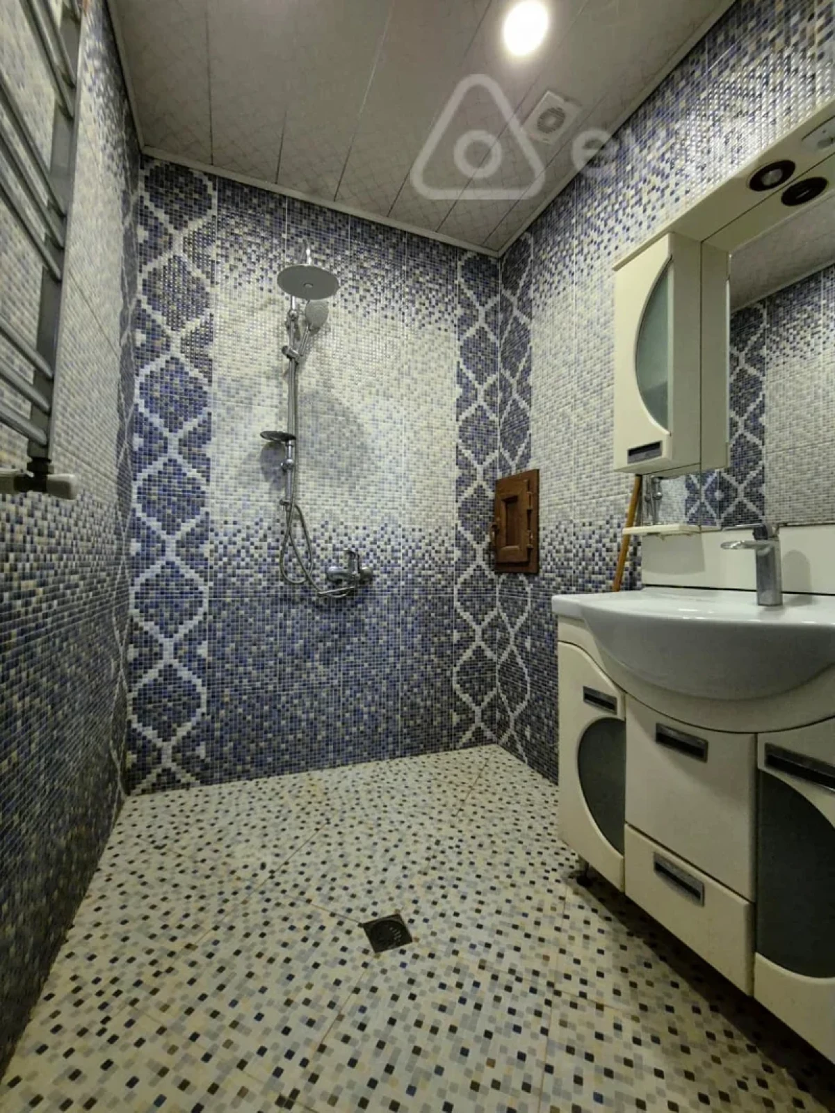 Satılır 2 otaqlı yeni tikili 94 m²