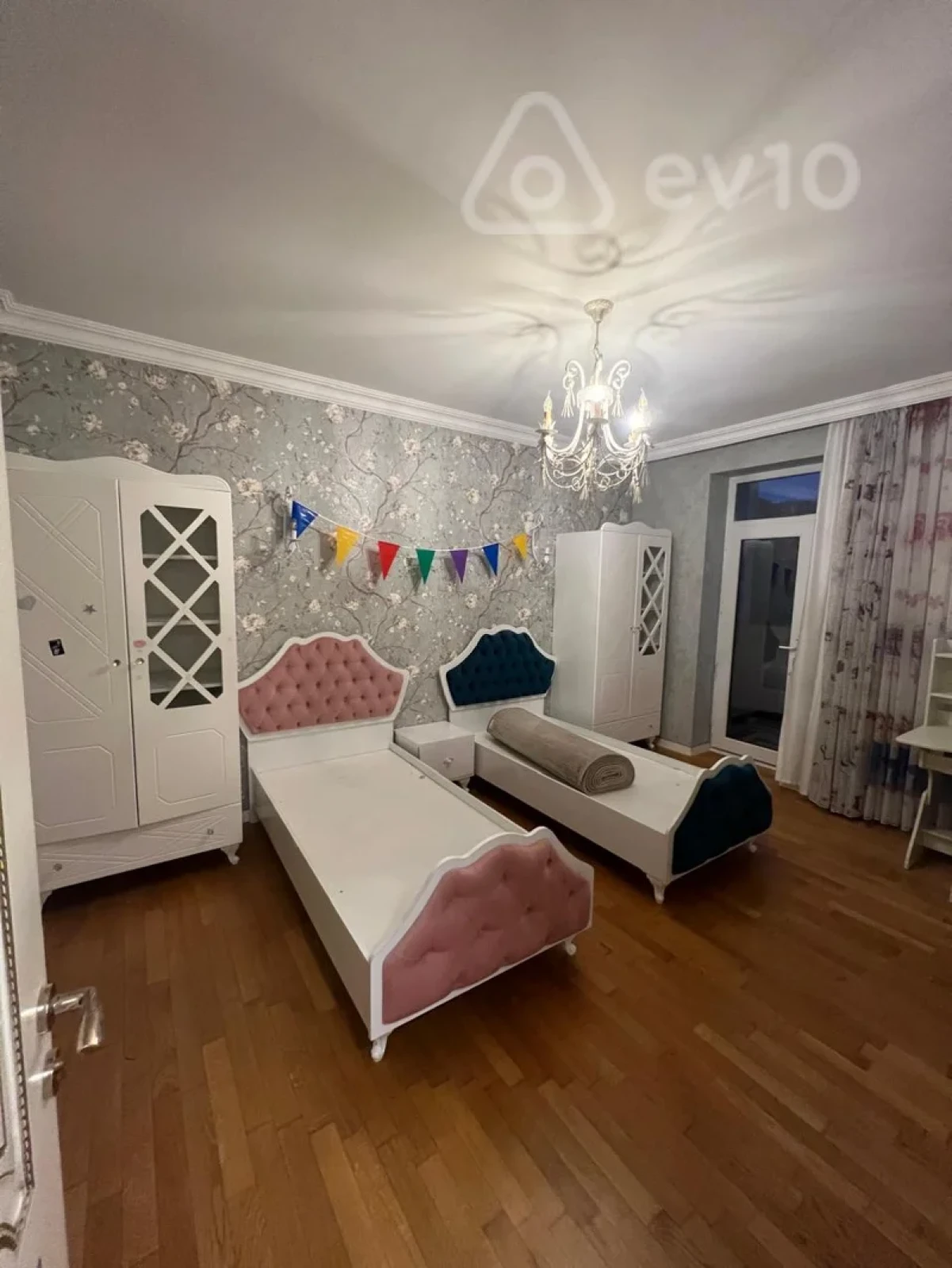 Satılır 3 otaqlı yeni tikili 142 m²