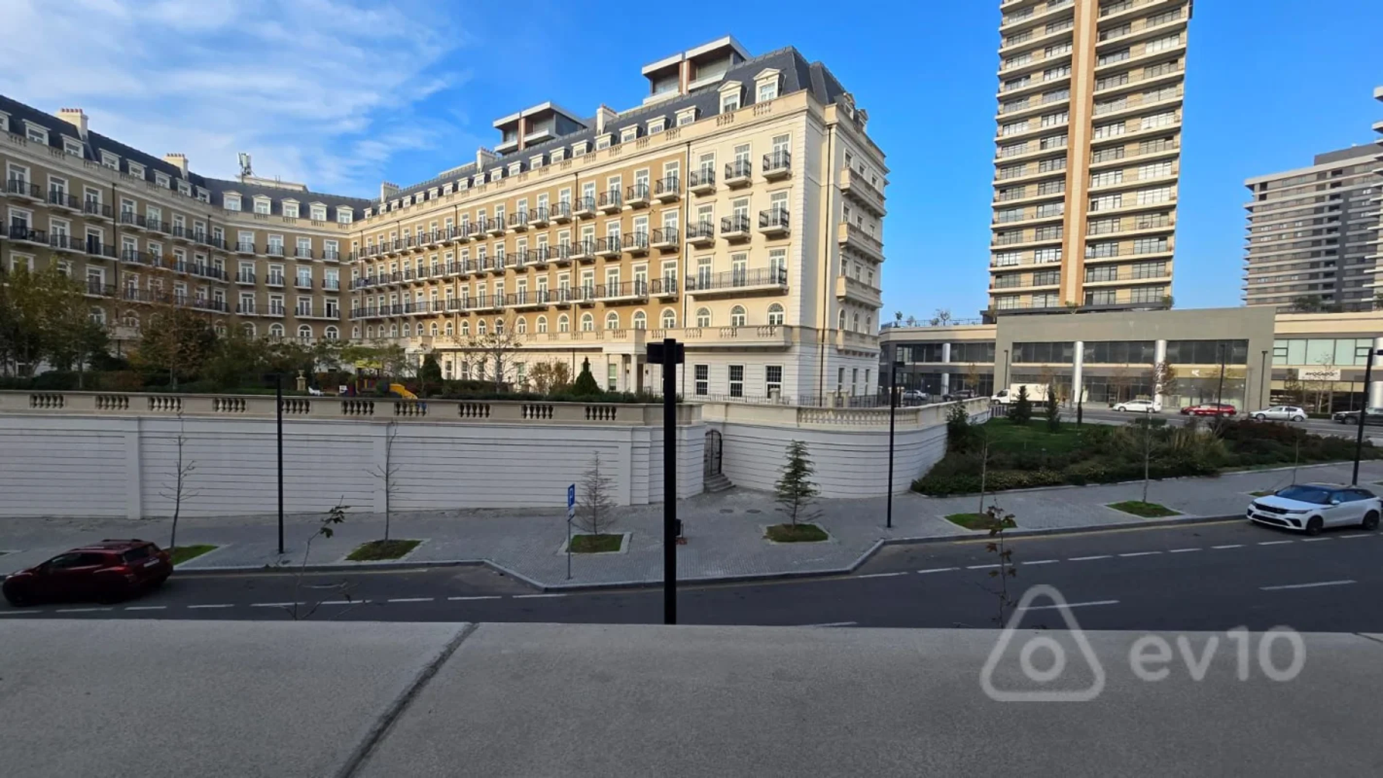 Satılır 3 otaqlı yeni tikili 145 m²