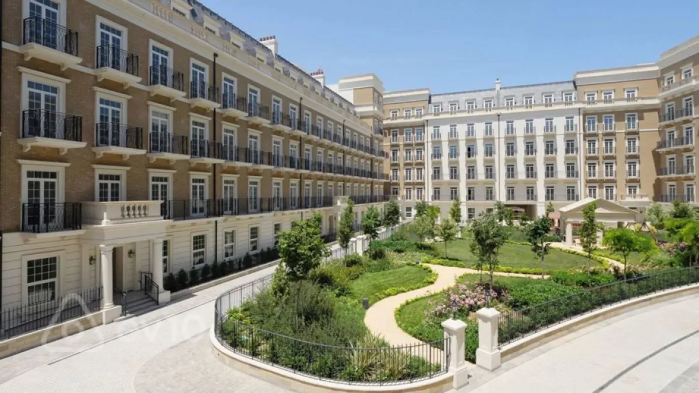 Satılır 3 otaqlı yeni tikili 145 m²