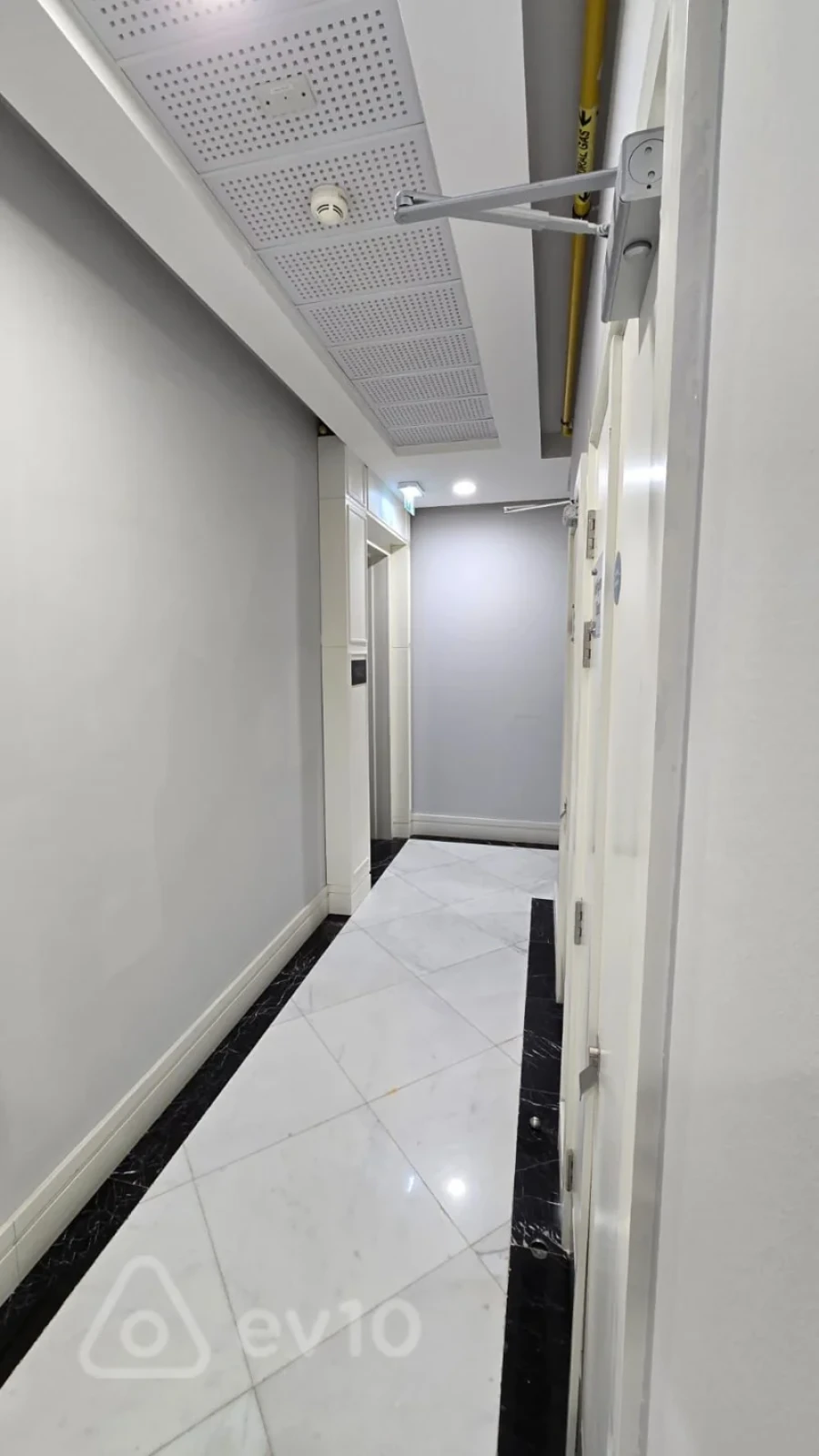 Satılır 3 otaqlı yeni tikili 145 m²