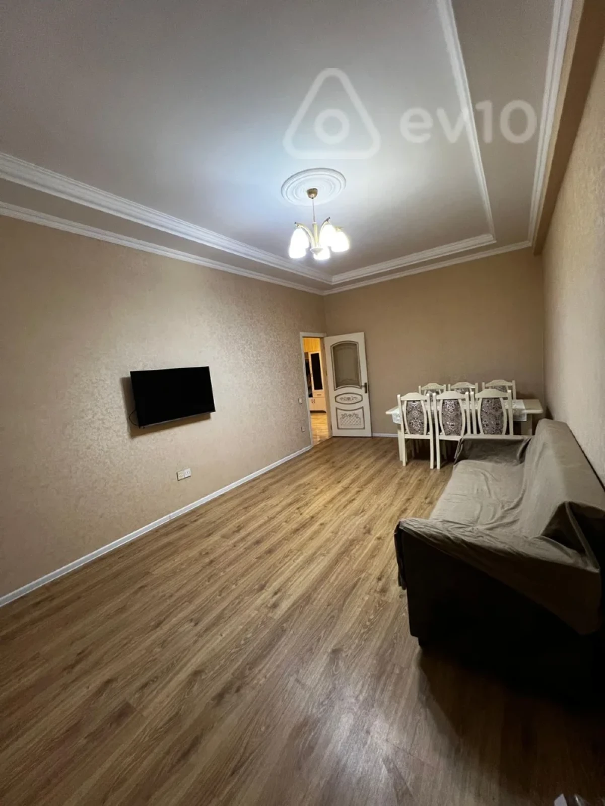 Kirayə verilir 2 otaqlı yeni tikili 80 m²