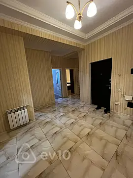 Kirayə verilir 2 otaqlı yeni tikili 80 m²