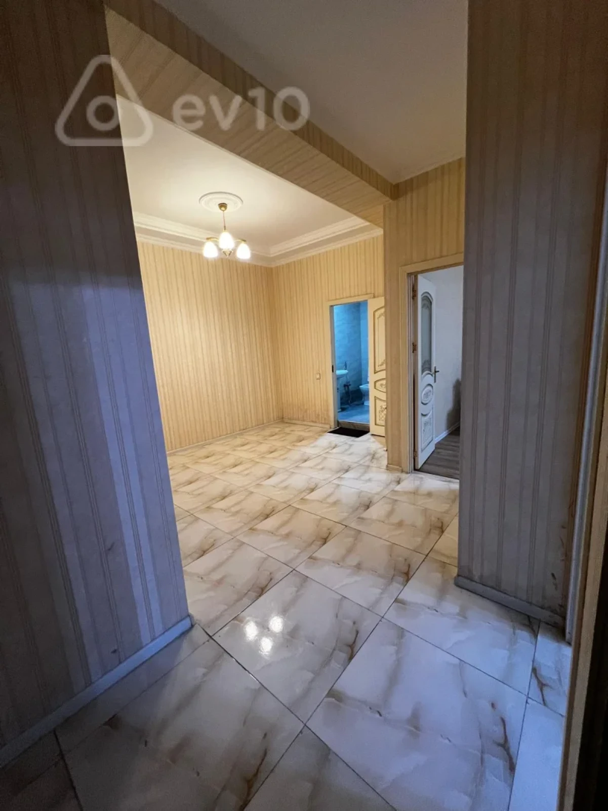 Kirayə verilir 2 otaqlı yeni tikili 80 m²