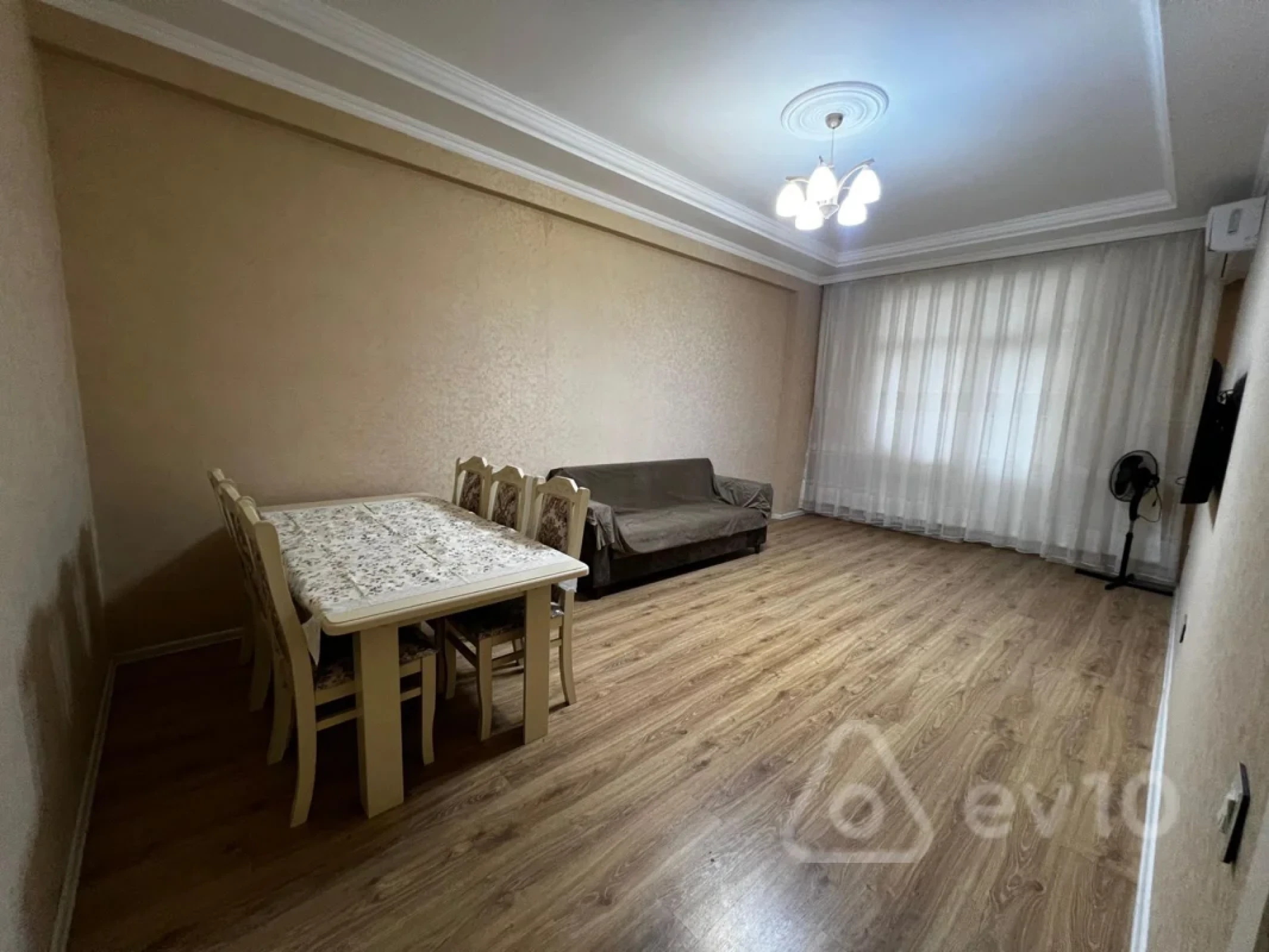 Kirayə verilir 2 otaqlı yeni tikili 80 m²