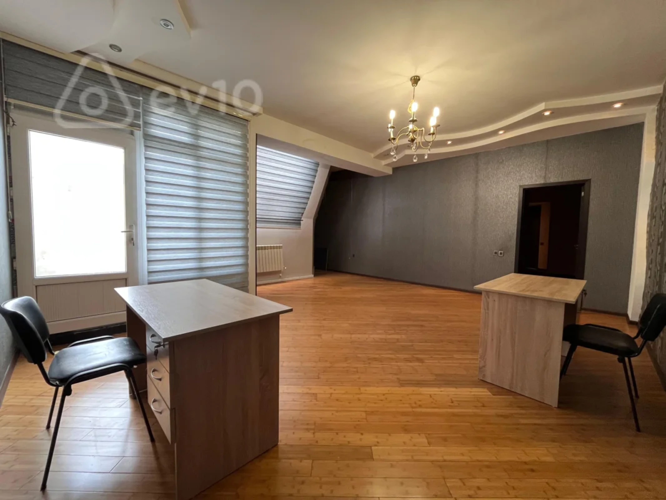 Kirayə verilir 3 otaqlı ofis 170 m²