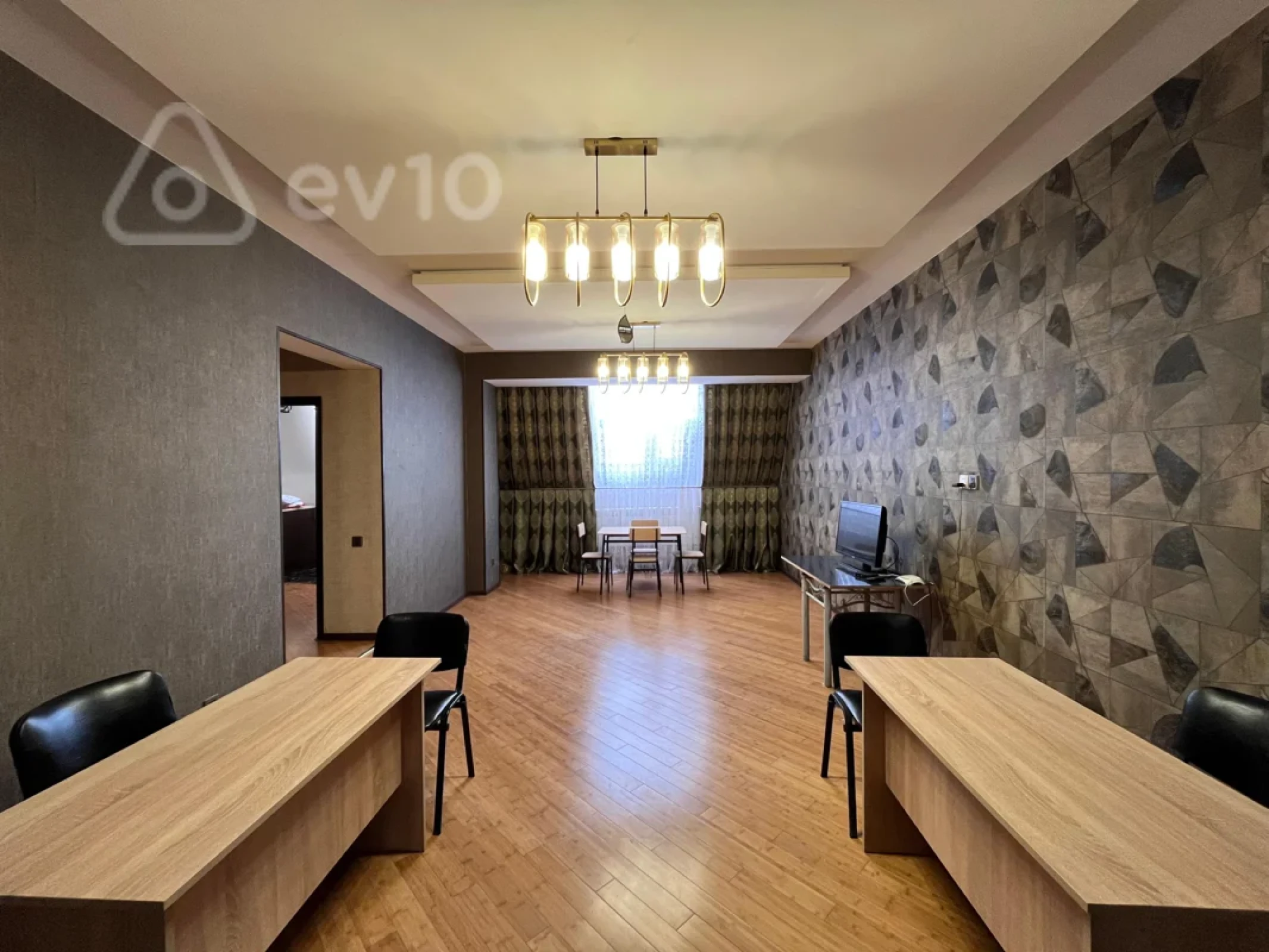 Kirayə verilir 3 otaqlı ofis 170 m²