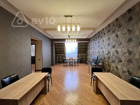 Kirayə verilir 3 otaqlı ofis 170 m²