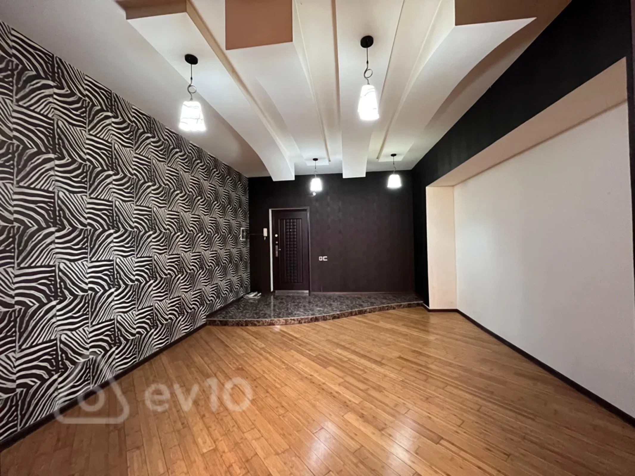 Kirayə verilir 3 otaqlı ofis 170 m²