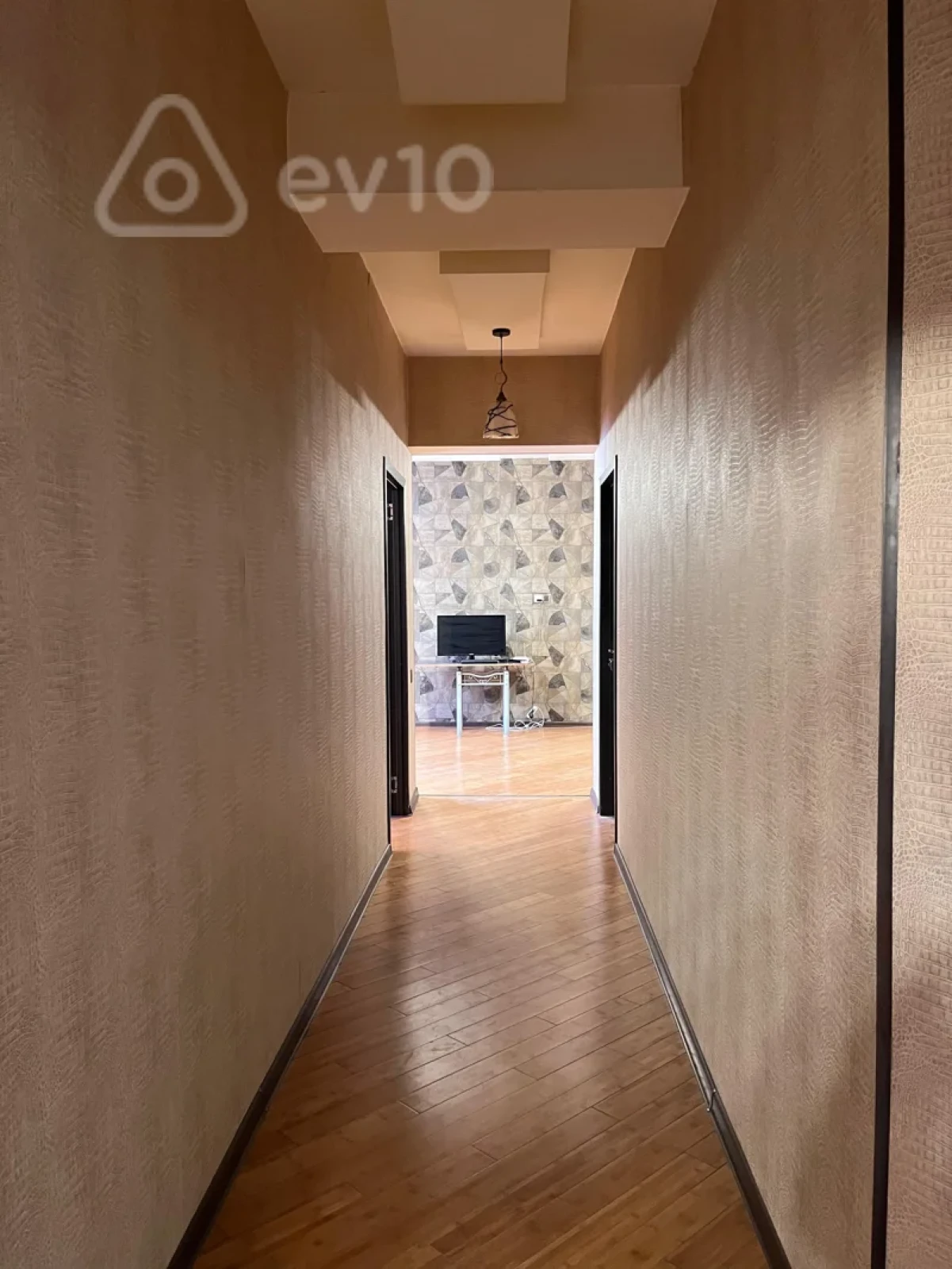 Kirayə verilir 3 otaqlı ofis 170 m²