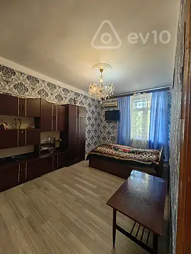 Kirayə verilir 1 otaqlı köhnə tikili 32 m²