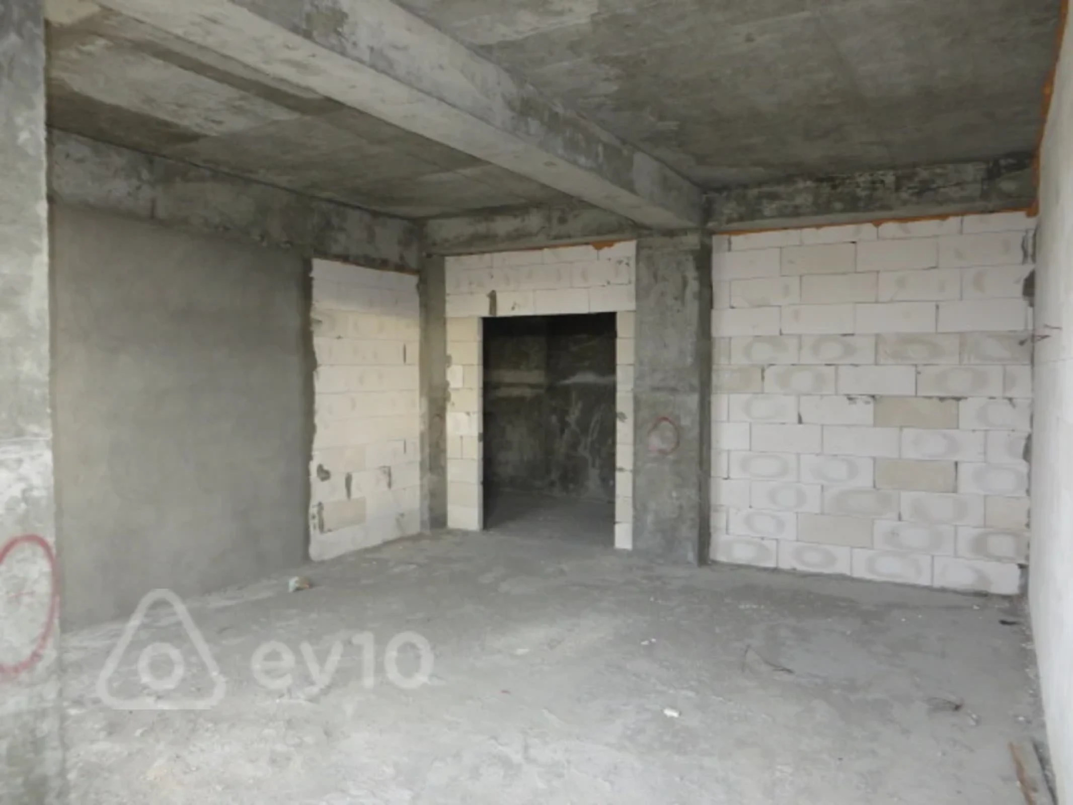 Satılır 5 otaqlı yeni tikili 255 m²