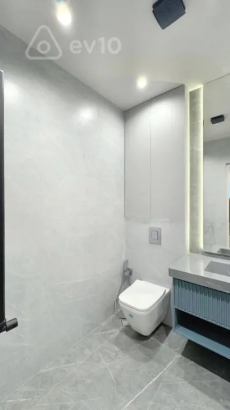 Kirayə verilir 3 otaqlı yeni tikili 140 m²