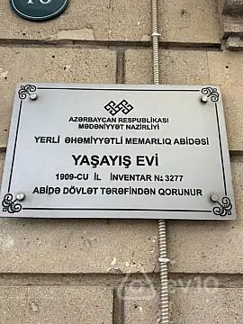 Satılır 3 otaqlı köhnə tikili 90 m²