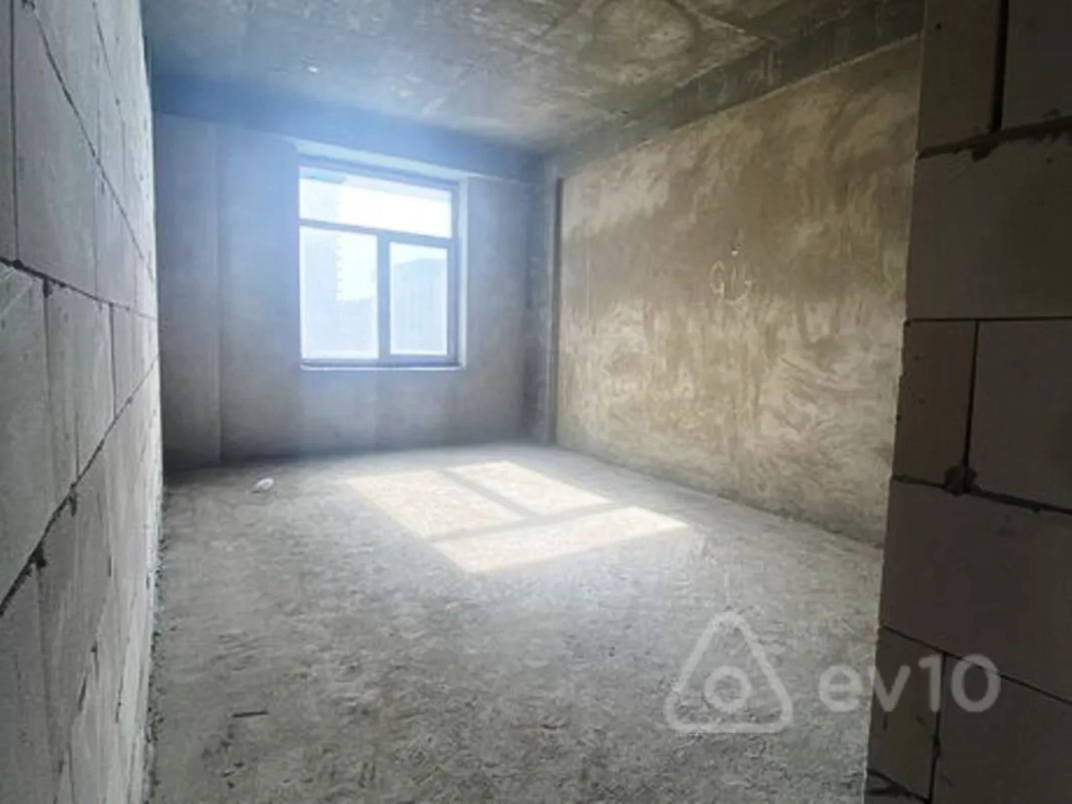 Satılır 4 otaqlı yeni tikili 210 m²
