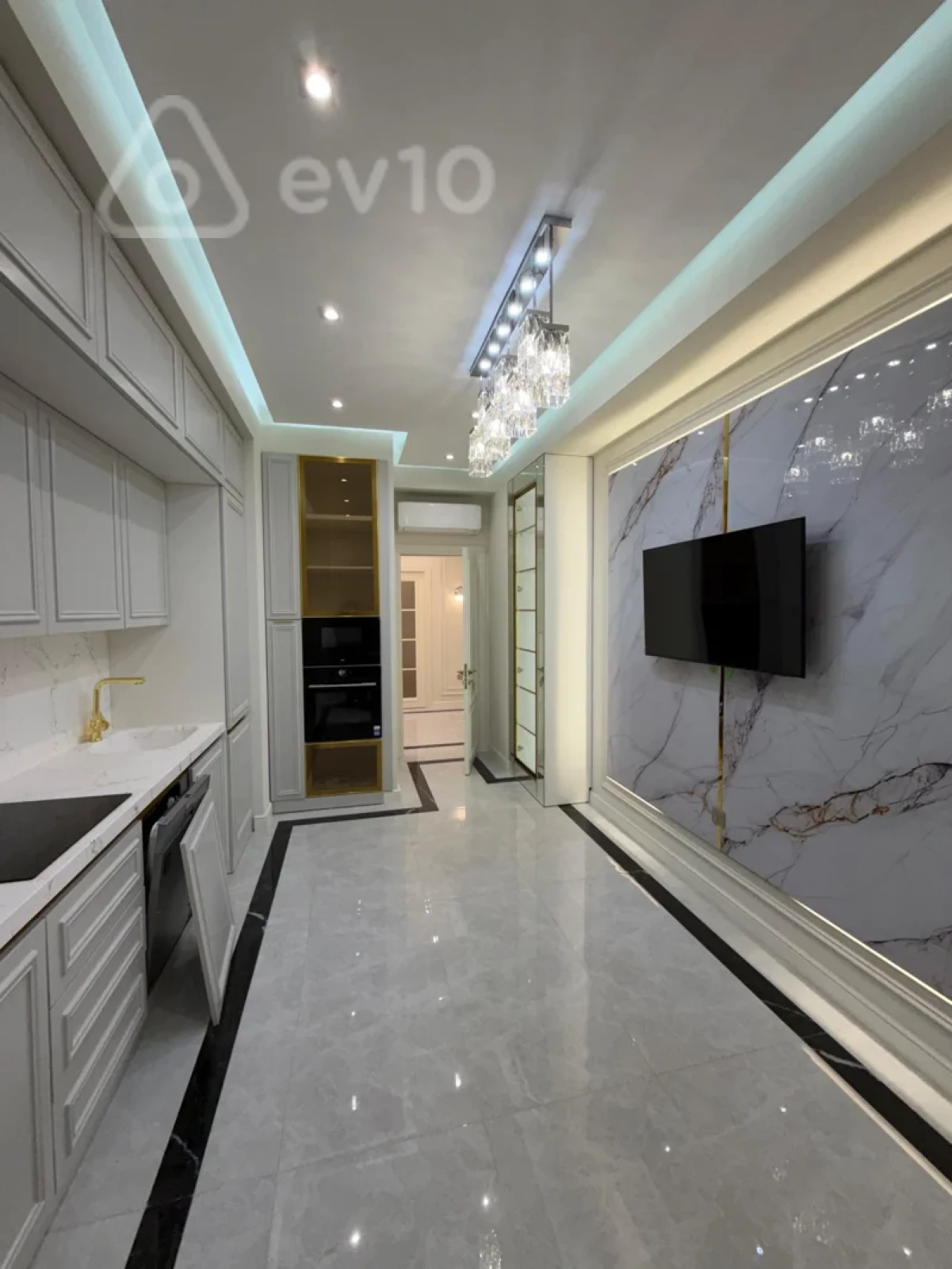 Kirayə verilir 3 otaqlı yeni tikili 140 m²