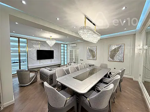 Kirayə verilir 3 otaqlı yeni tikili 140 m²