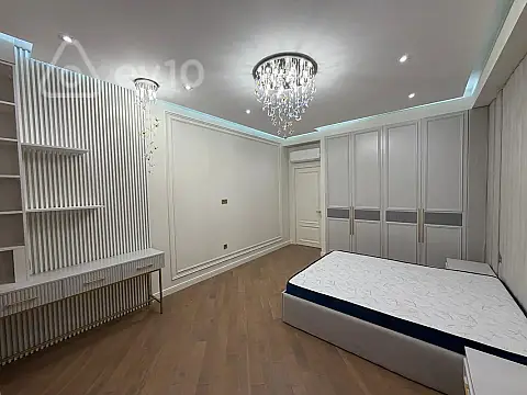 Kirayə verilir 3 otaqlı yeni tikili 140 m²