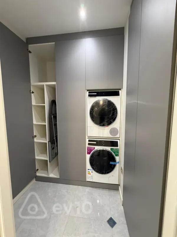 Kirayə verilir 3 otaqlı yeni tikili 140 m²