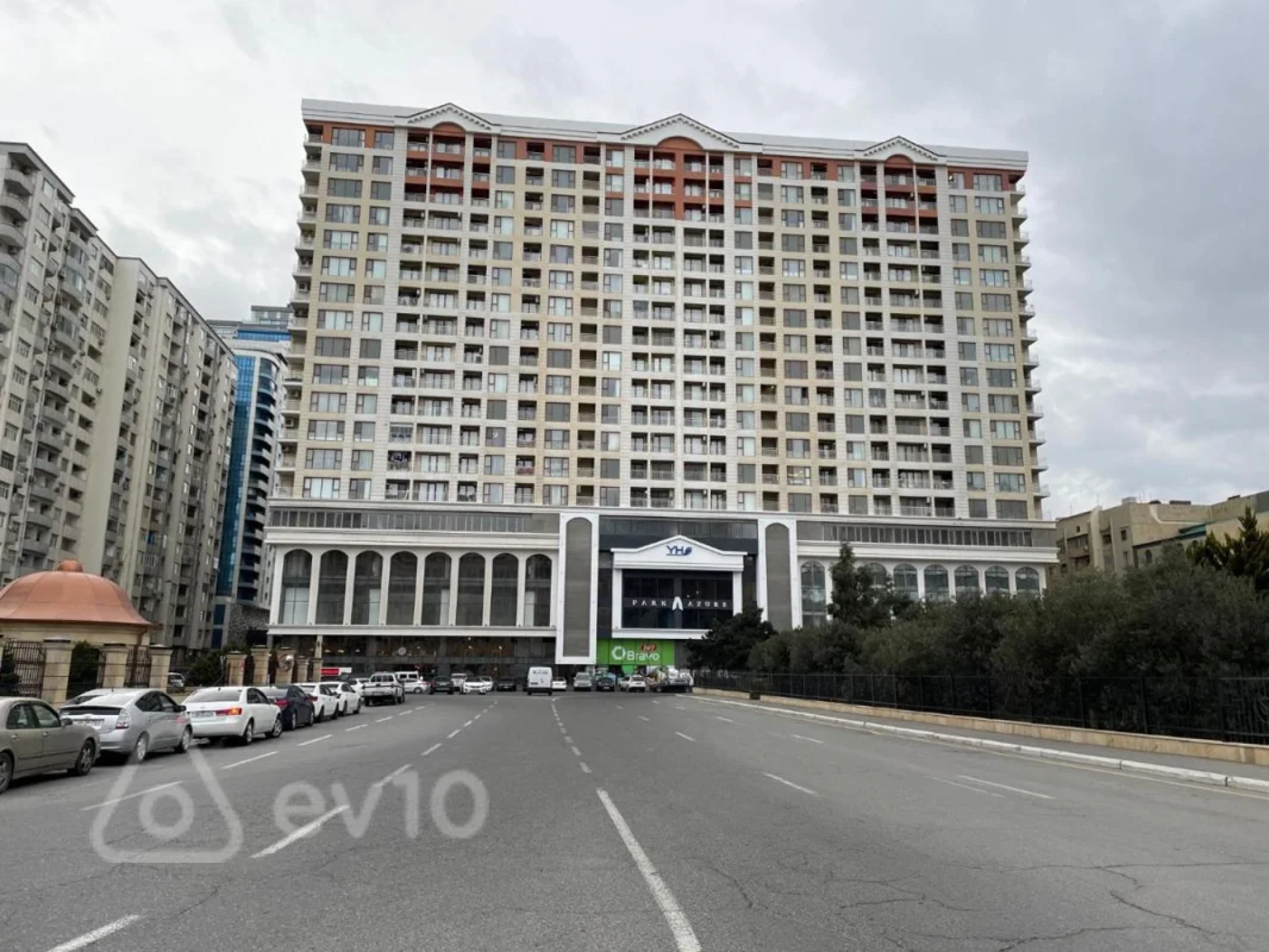 Kirayə verilir 2 otaqlı yeni tikili 75 m²