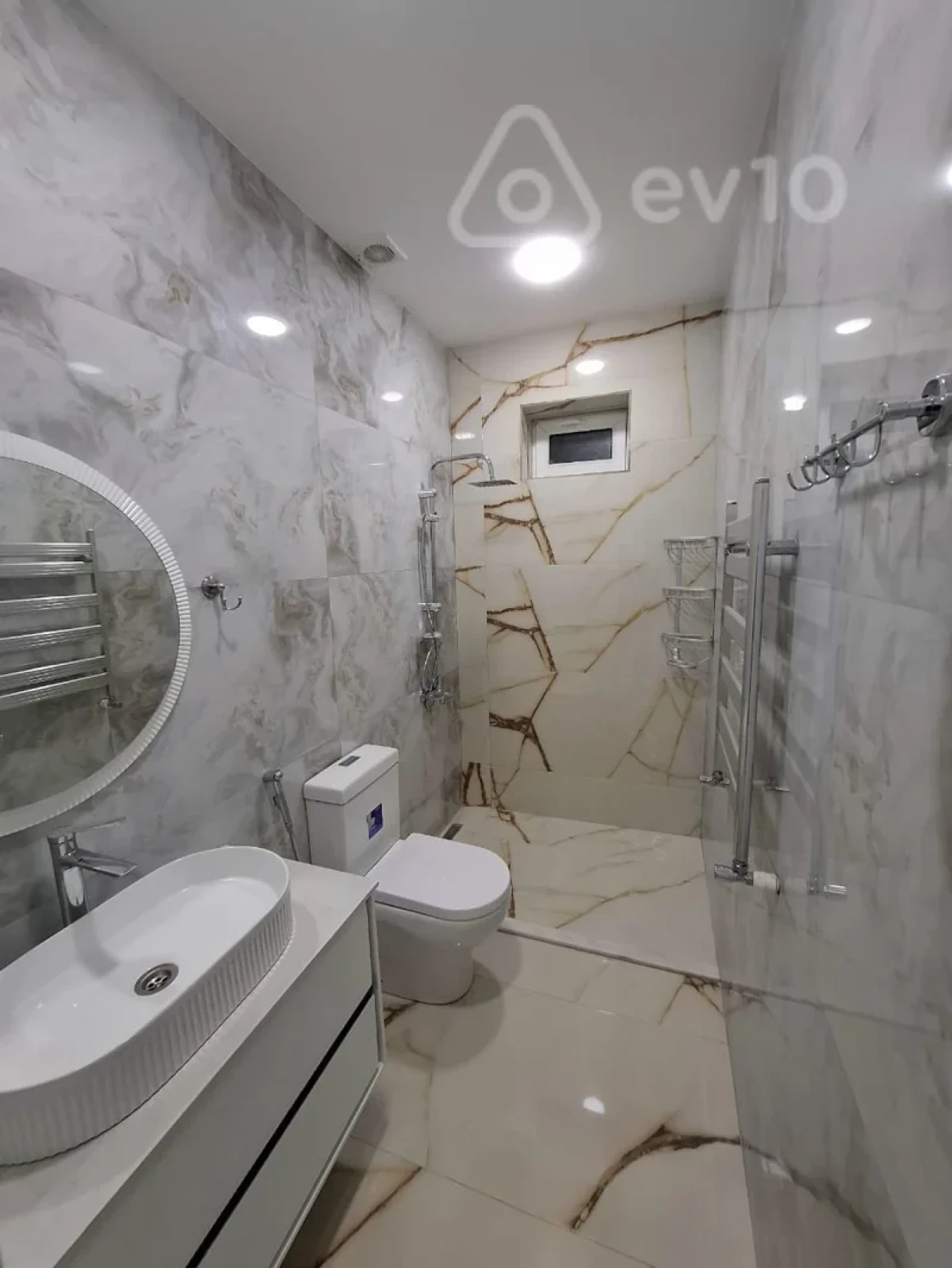 Satılır 4 otaqlı həyət evi 125 m²