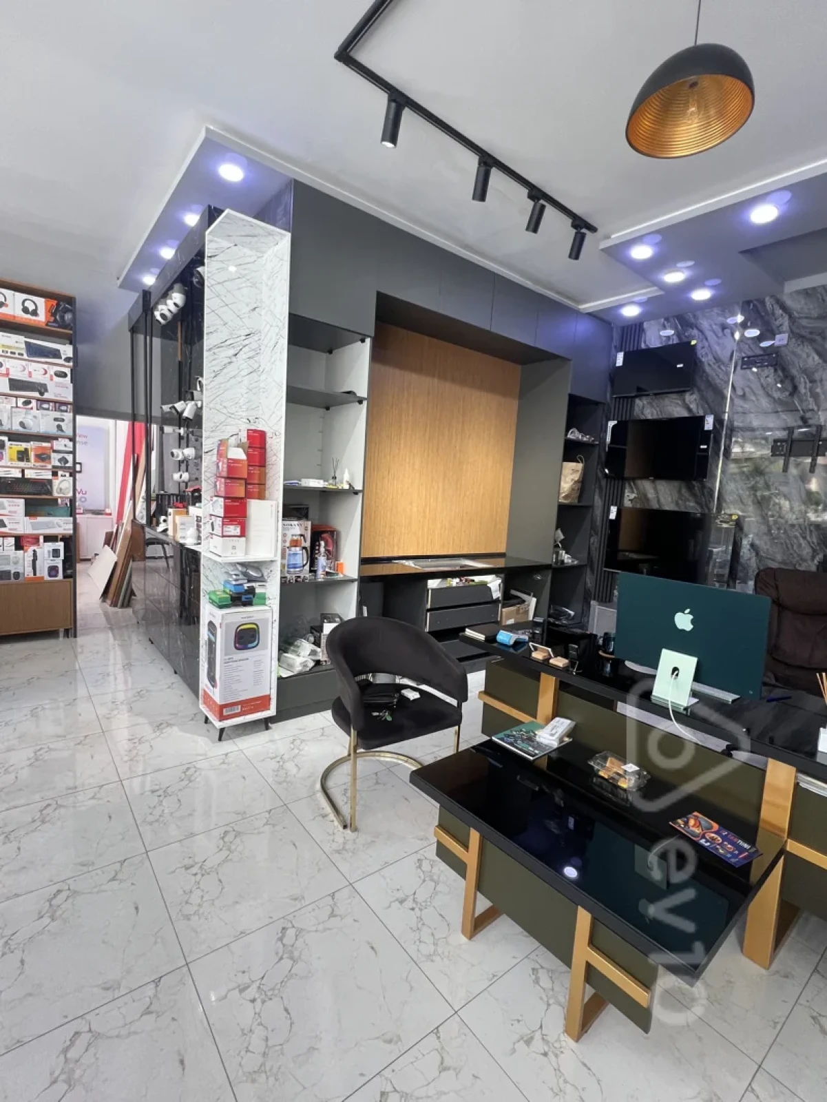 Kirayə verilir mənzil 100 m²