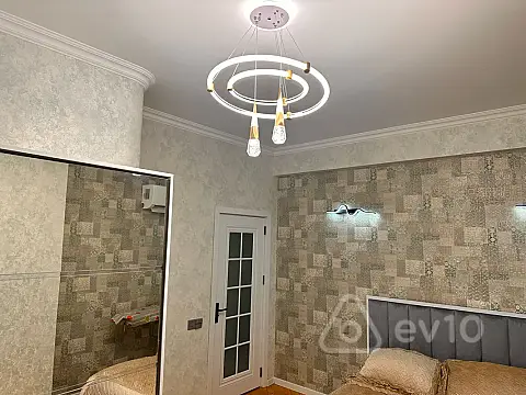 Satılır 2 otaqlı yeni tikili 165000 m²