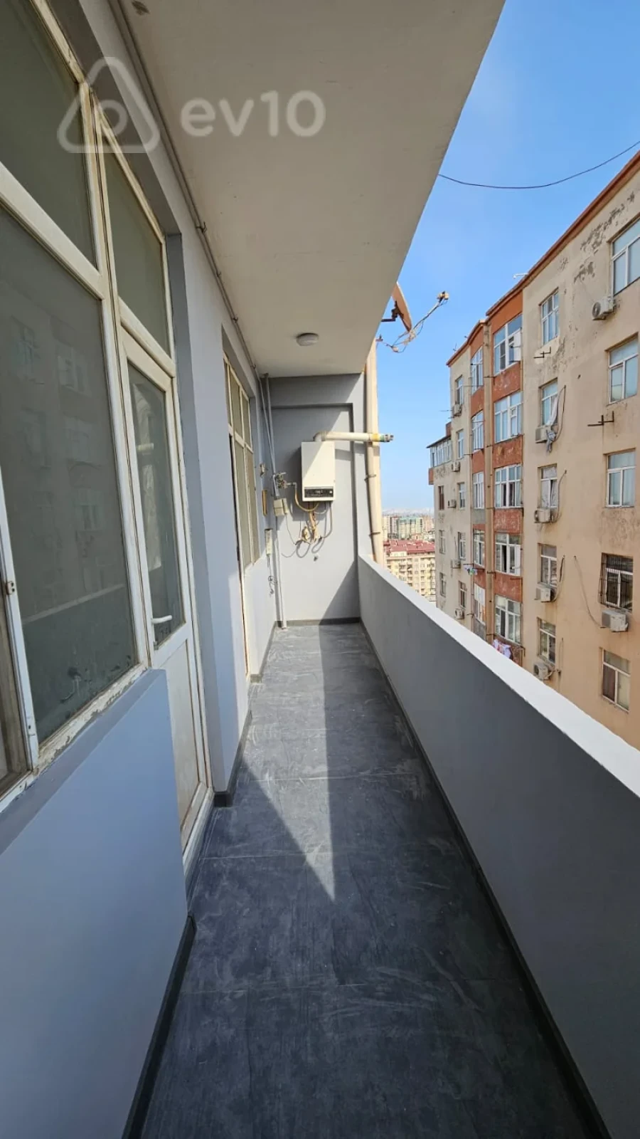 Satılır 2 otaqlı yeni tikili 65 m²