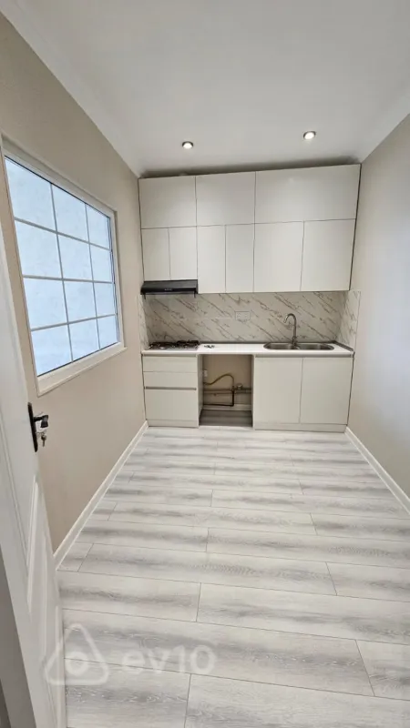 Satılır 2 otaqlı yeni tikili 65 m²