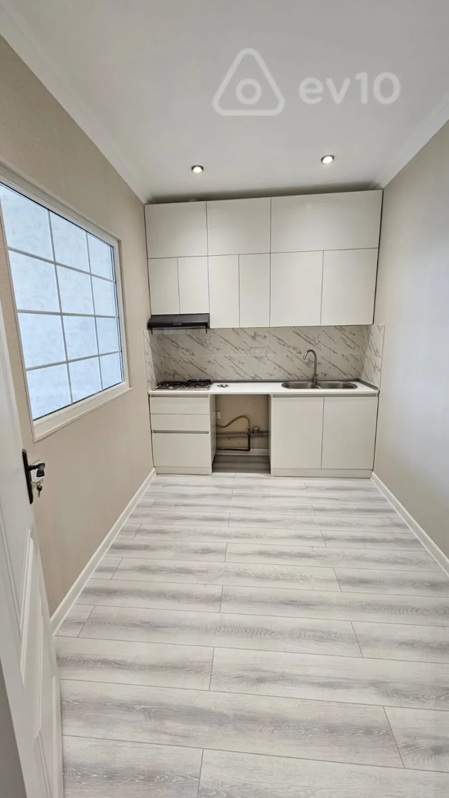 Satılır 2 otaqlı yeni tikili 65 m²