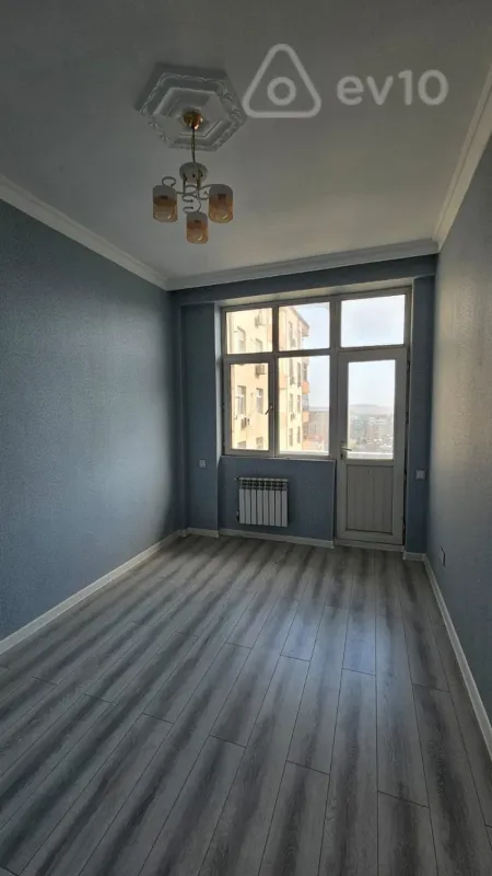 Satılır 2 otaqlı yeni tikili 65 m²