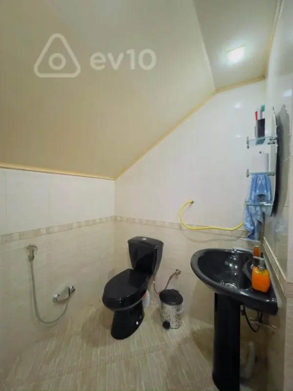 Kirayə verilir mənzil 900 m²