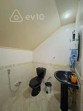 Kirayə verilir mənzil 900 m²