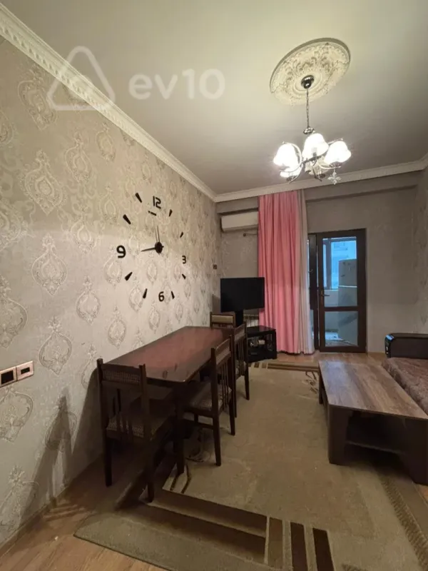 Kirayə verilir 2 otaqlı yeni tikili 50 m²