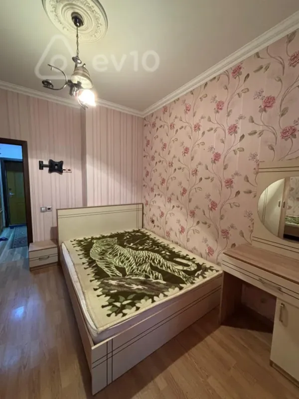 Kirayə verilir 2 otaqlı yeni tikili 50 m²