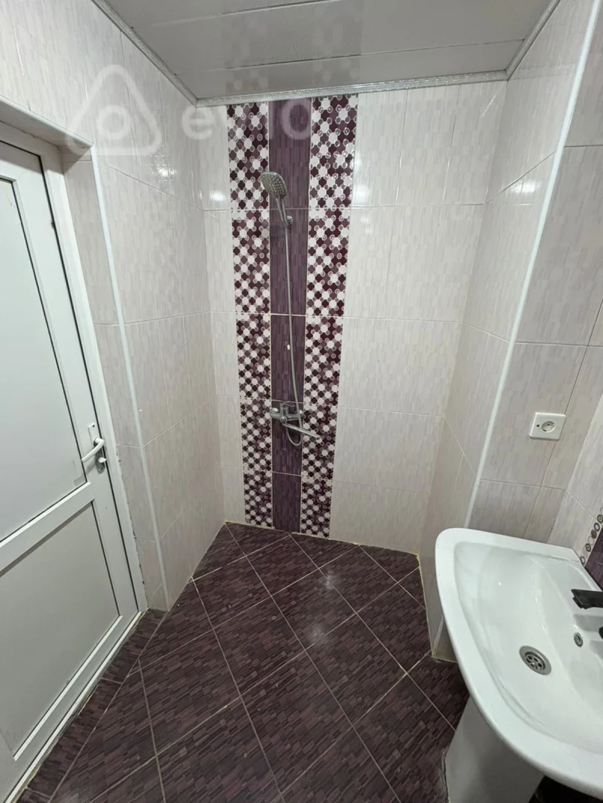 Kirayə verilir 1 otaqlı yeni tikili 45 m²