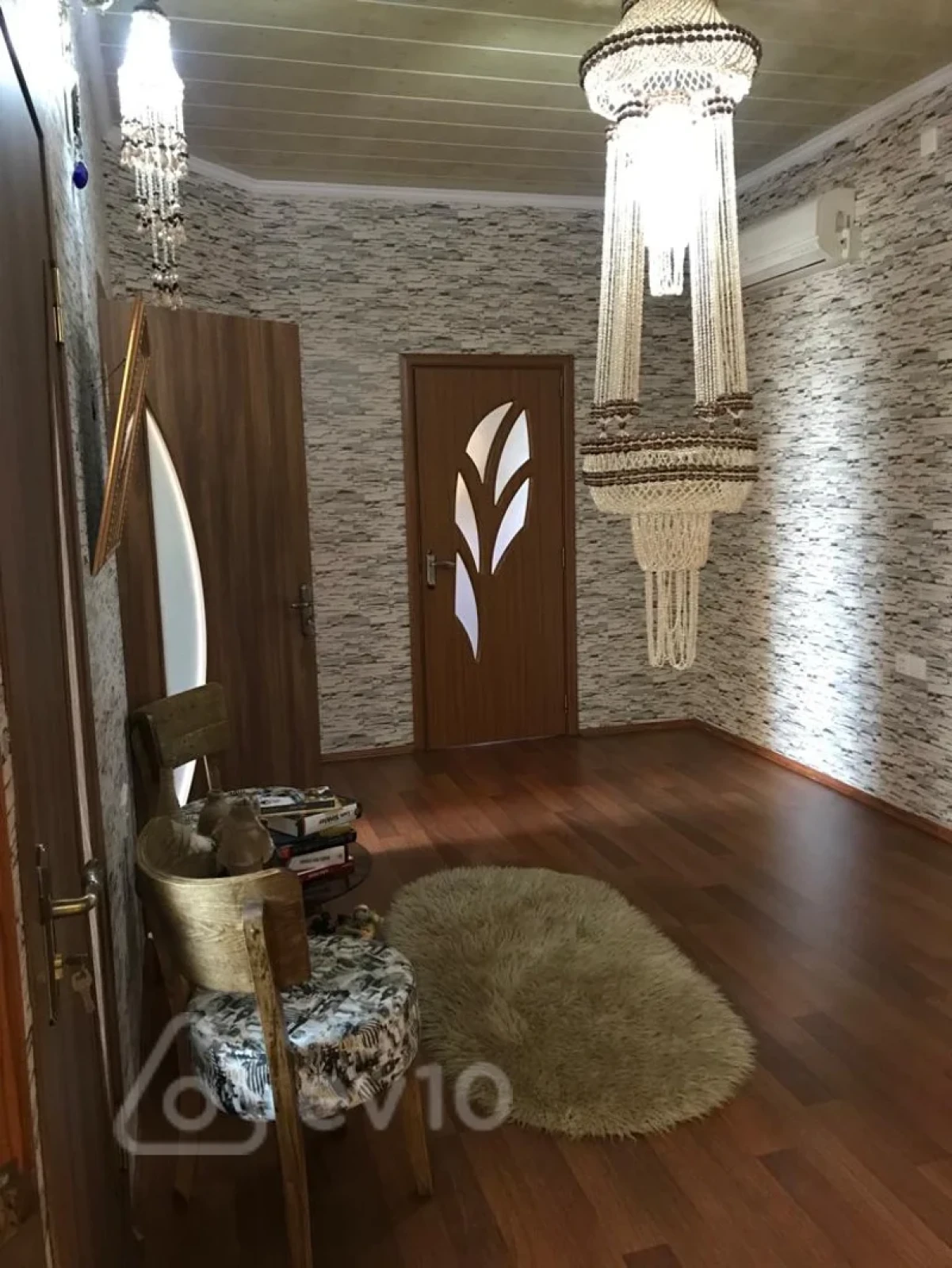 Satılır 4 otaqlı həyət evi 140 m²