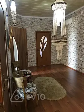 Satılır 4 otaqlı həyət evi 140 m²